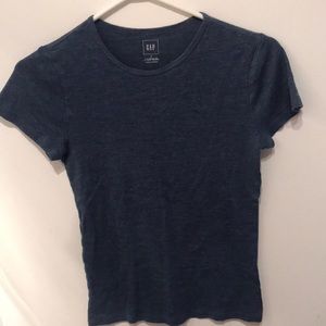 Super cute textured blue Gap tee